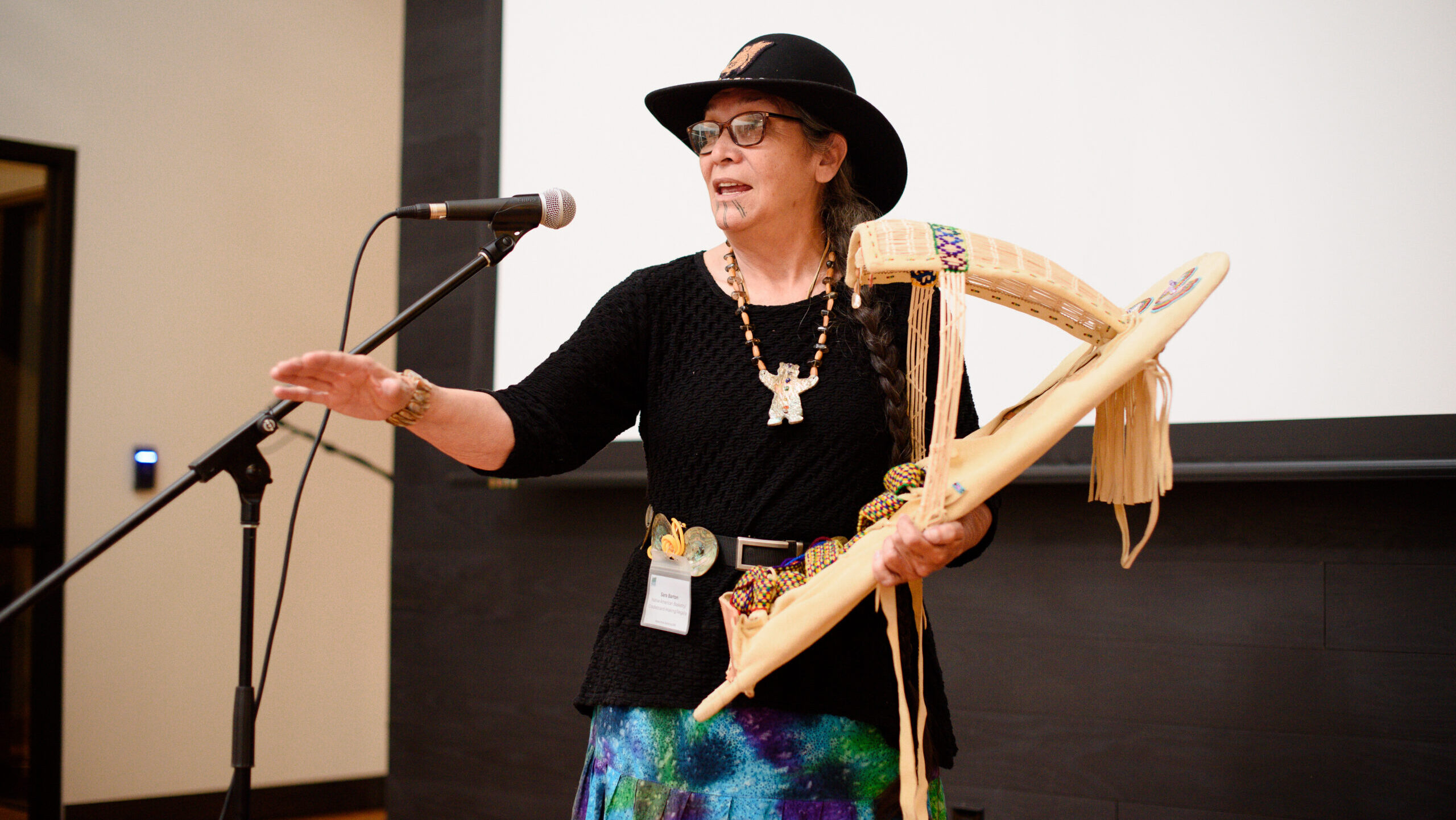 Image of Desirea Still performing