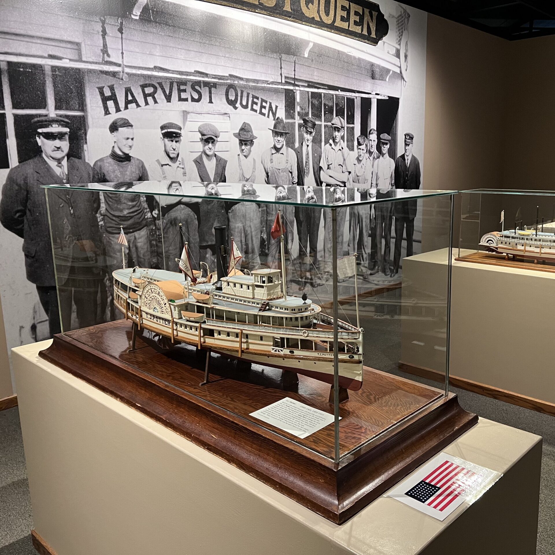 Flag Day Scavenger Hunt