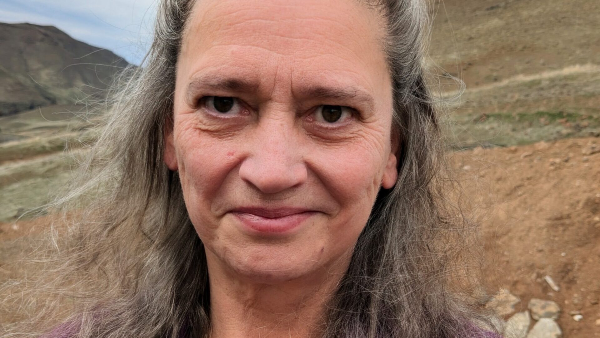 Headshot of Cheryl Newhouse